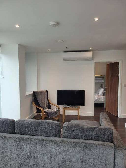 Royal Vista Sleep7 Bp119 London